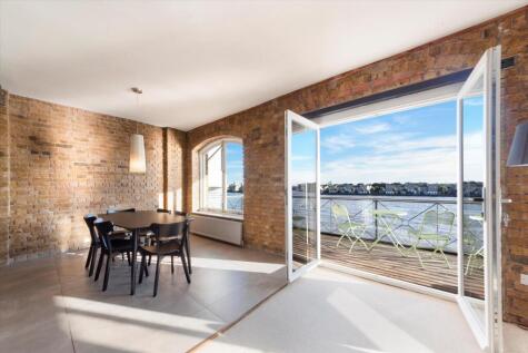 Commercial Wharf, Narrow Street, London, E14