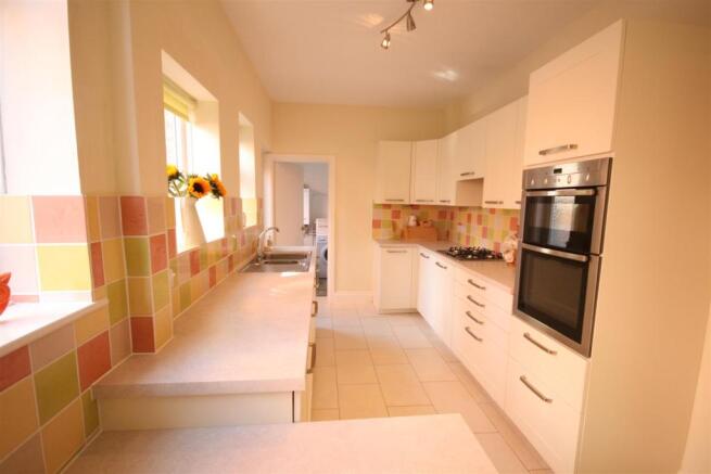 BREAKFAST-KITCHEN