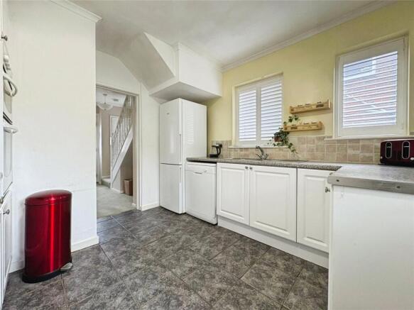 Kitchen (2)
