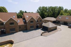 Worth Farm, Worth Lane, Little Horsted TN22 5TT