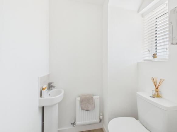 3 bed Semi-Detached for sale Image 11