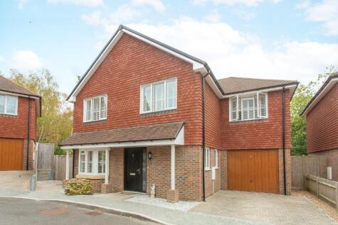 Parkside Close, Heathfield, East Sussex, TN21 8FQ
