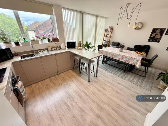 Living/Kitchen