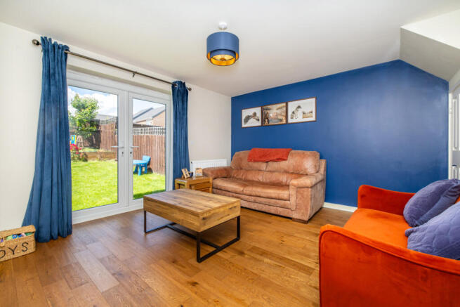 3 bed Semi-Detached for sale Image 6