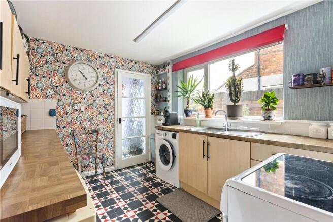 Kitchen (2)