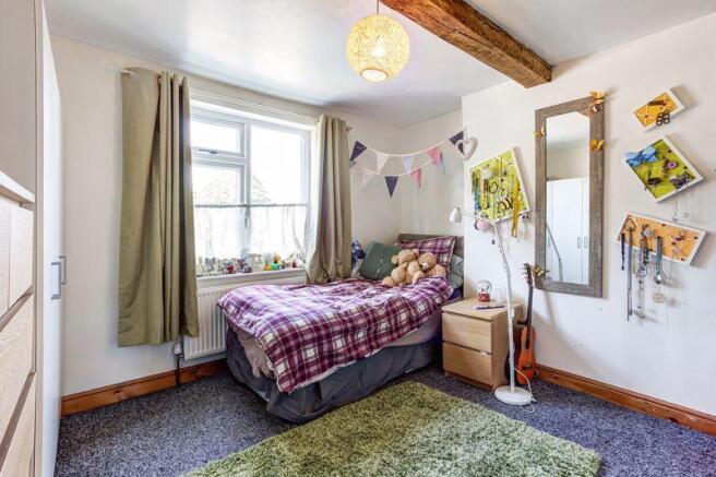 BEDROOM 4