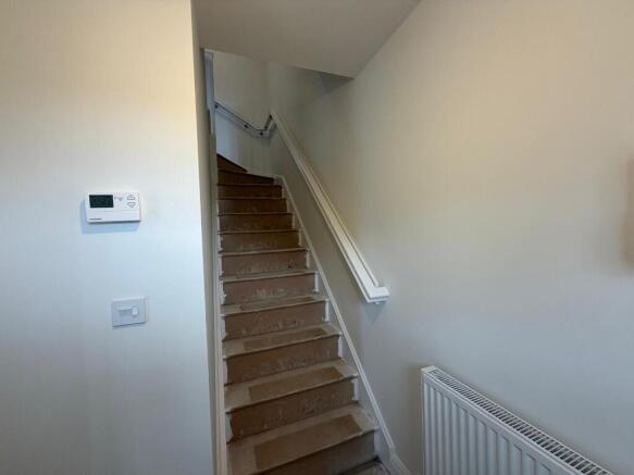 2 bed Semi-Detached for sale Image 8