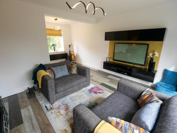 Living Room Duel Aspect