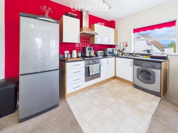 2 bed Flat for sale Image 7