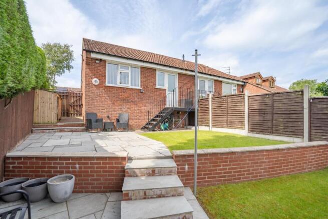 2 bed Semi-Detached Bungalow for sale Image 10