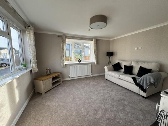 70 Wixfield Loung...