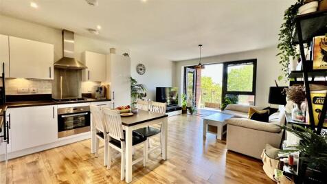 Havelock Road, Southall, UB2