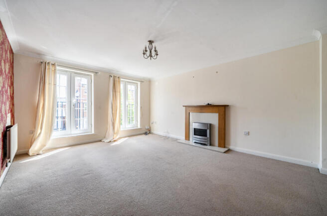 Alderley Road, Swindon, Wiltshire photo 4