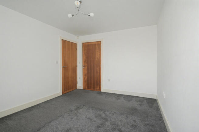 2 bed Flat for sale Image 10