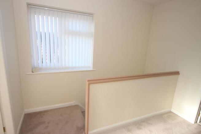 FIRST FLOOR LANDING