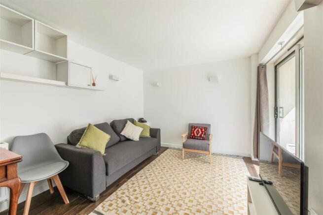 Flat 4, 30 Dorset Gardens-4.jpg