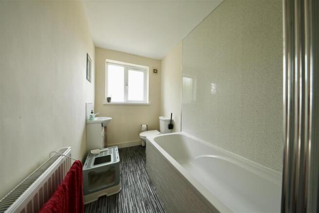 8 bed Block of Apartments for sale Image 11