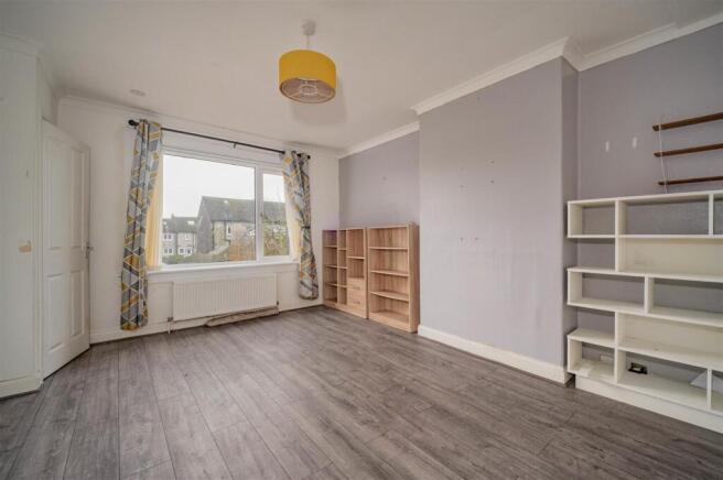 36 Finlaggan Crescent Dundee-6.JPG