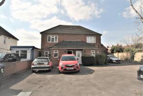 1a, 34 Parkwood Court, Ardler Road, Caversham, Reading RG4 5AE