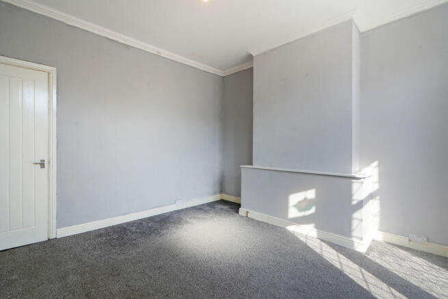 3 bed Terraced for sale Image 8