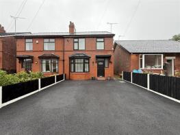 67, Neal Avenue, Ashton-under-lyne OL6 6PB