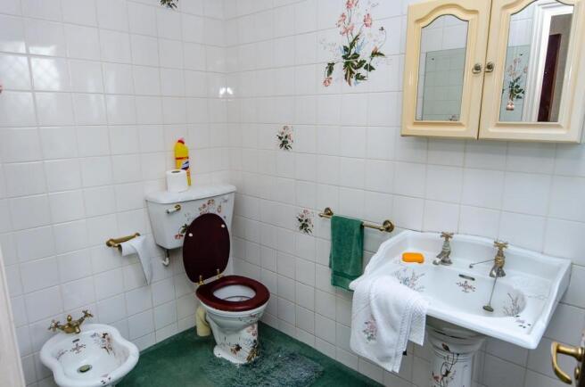 Ground Floor WC