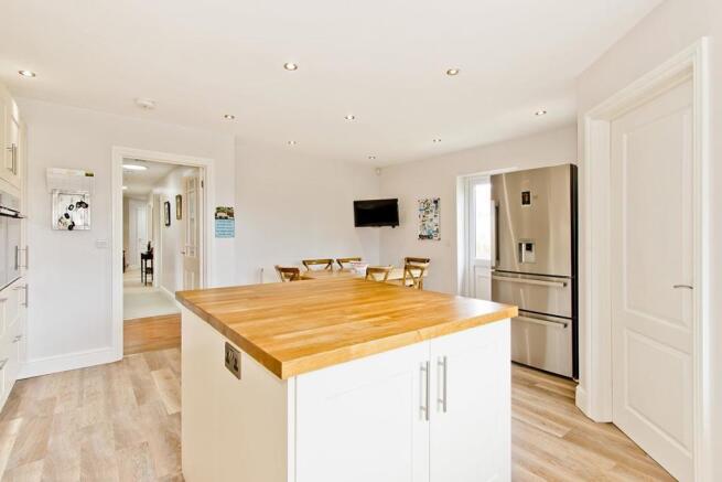 kitchen3.jpg