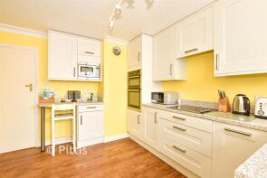 16 Lulworth, Station Road, Ryde PO33 4QU