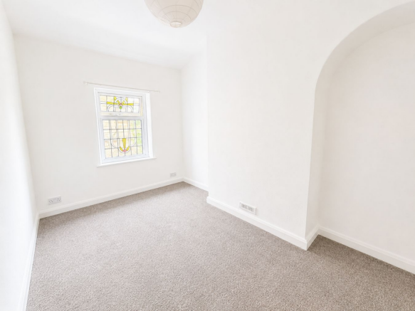 2 bed Terraced for sale Image 6