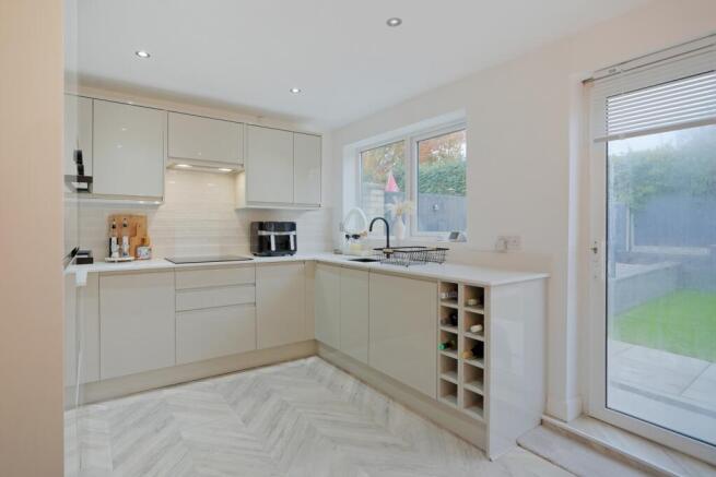 Milton Place, Netherthorpe, Staveley, Chesterfield, S43 photo 4