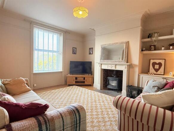 3 bed Terraced for sale Image 7