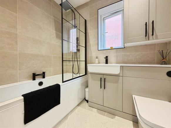2 bed Semi-Detached for sale Image 12