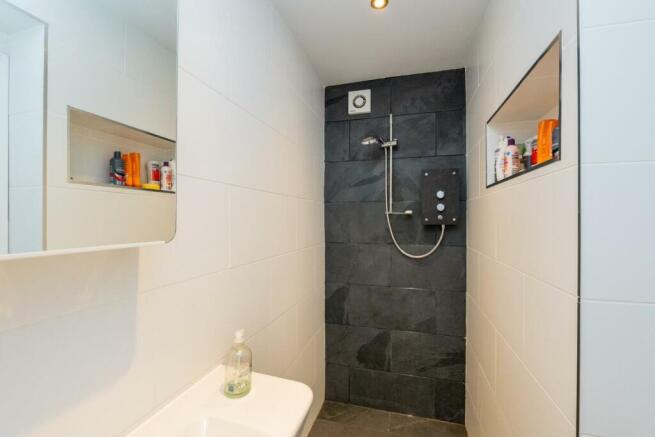 bathrooms 6.jpg