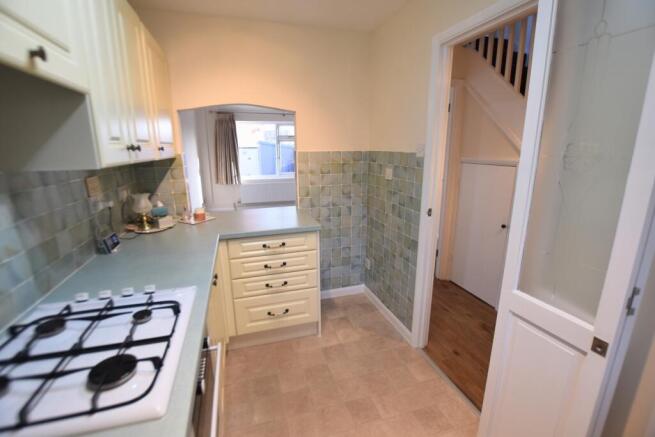 35 Friary Gardens kitchen 3