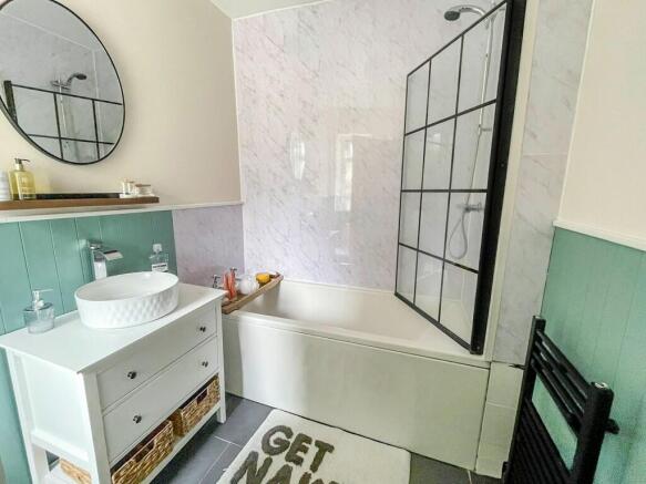 2 bed Terraced for sale Image 9