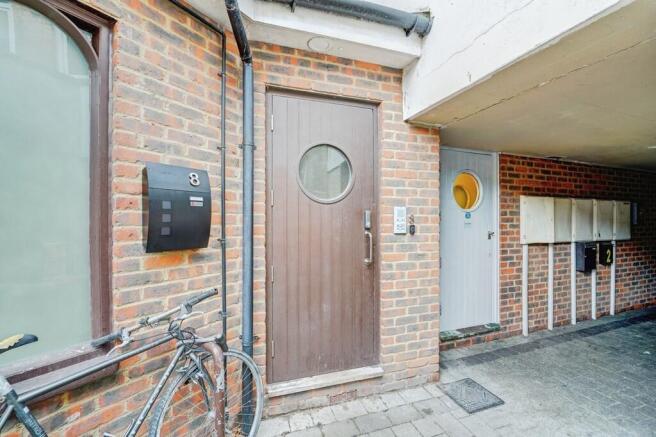 frontofpropertysh...