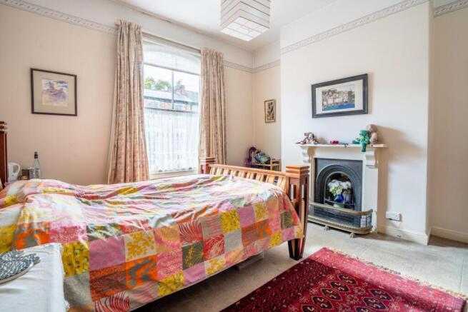 4 bed Terraced for sale Image 11