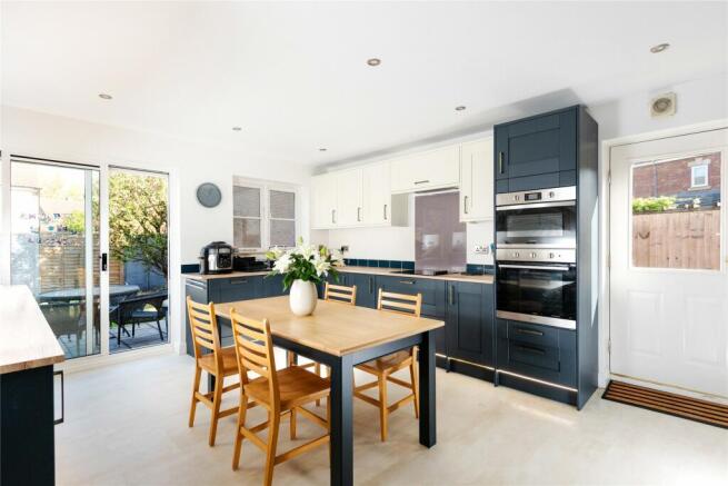 Kitchen/Breakfast
