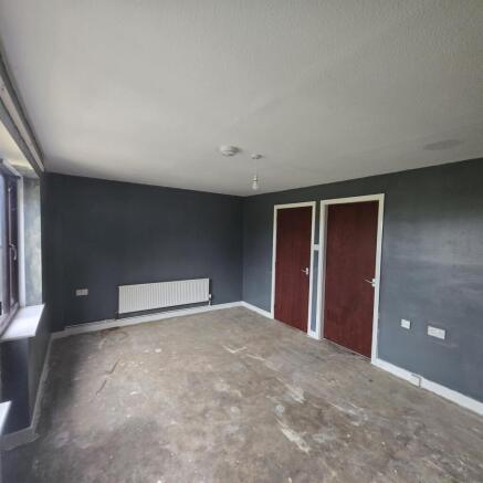 3 bed Semi-Detached for sale Image 9