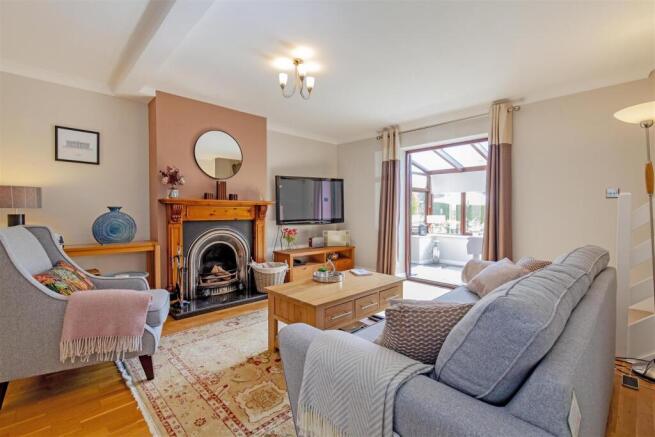 Reception Room-4.jpg