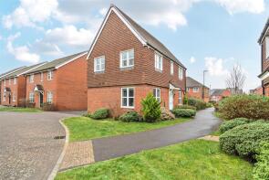 50, Malthouse Way, Northbrook, Worthing BN13 3GD