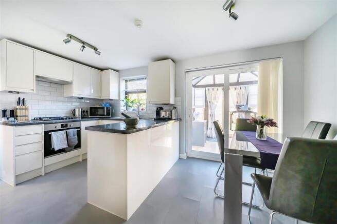 1-69d5377ac476a-1440686 (8)-1.jpg