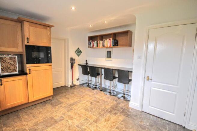 Breakfast bar