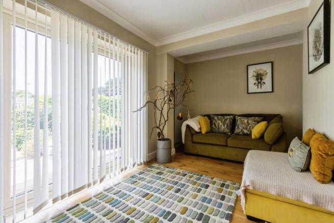 4 bed Detached for sale Image 12