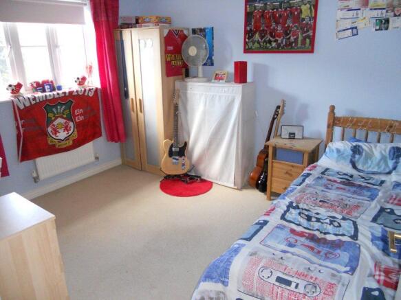 Photo 10