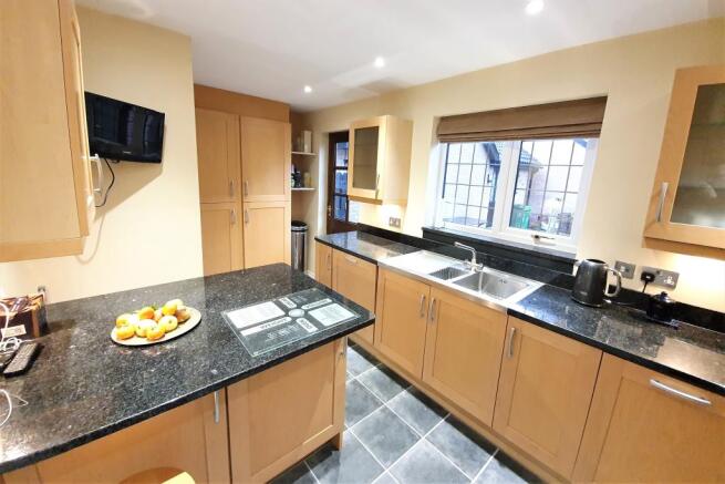 Kitchen 2