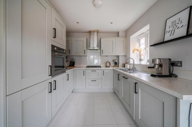 1393773-9-6943f41...