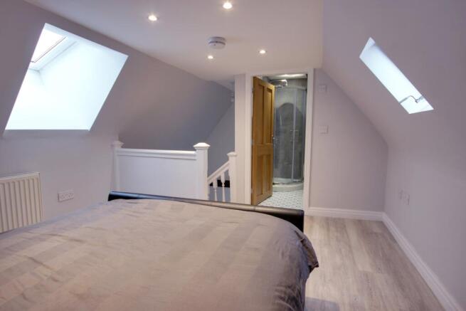 3 bed Terraced for sale Image 10