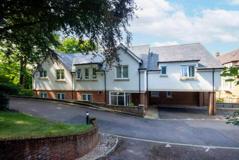 Betjeman Gardens, Chorleywood, Herts, WD3 5QY