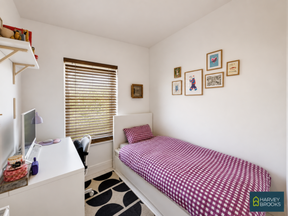 3 bed Semi-Detached for sale Image 10